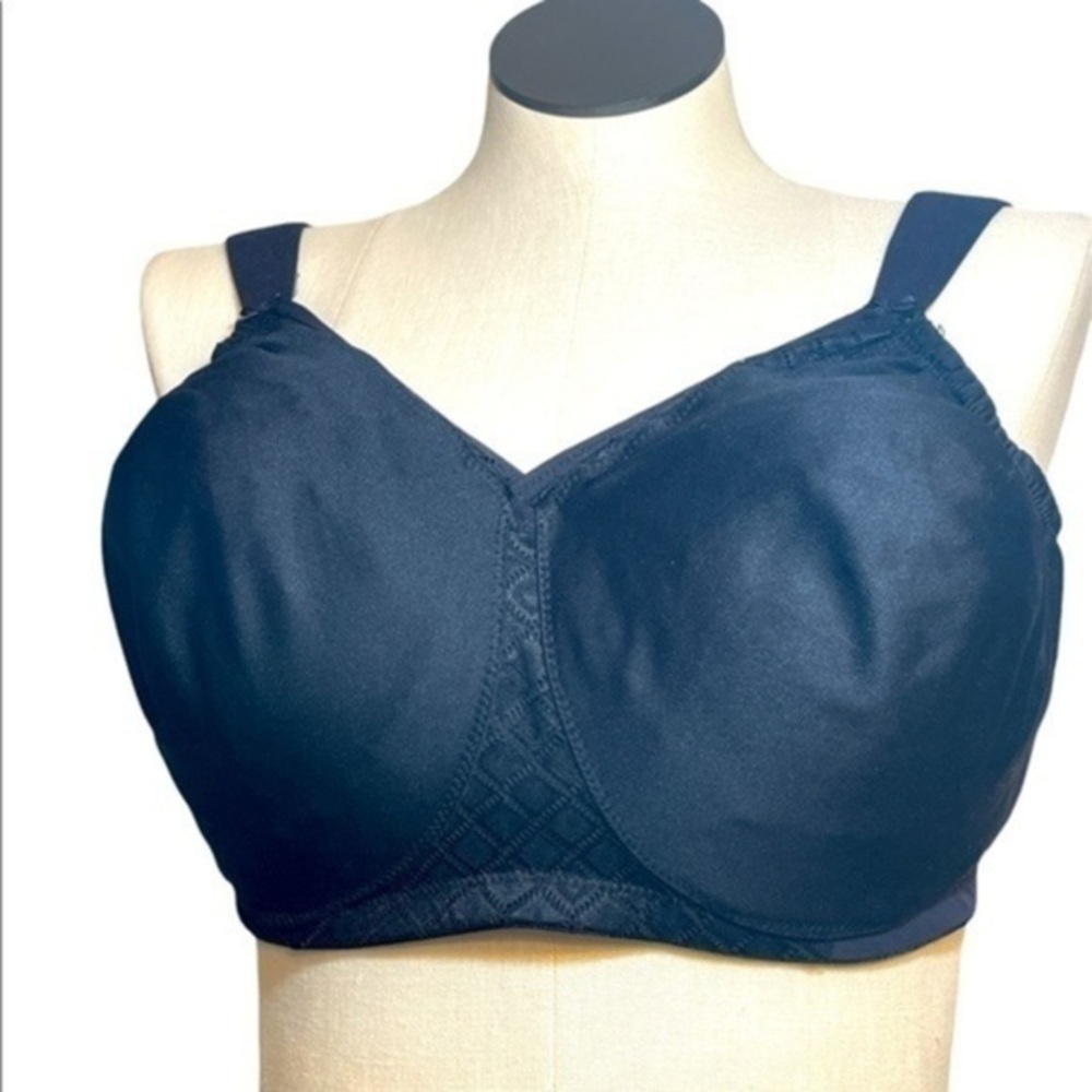 Glamorise woman’s black thick strap intimate bra Sz 40G
